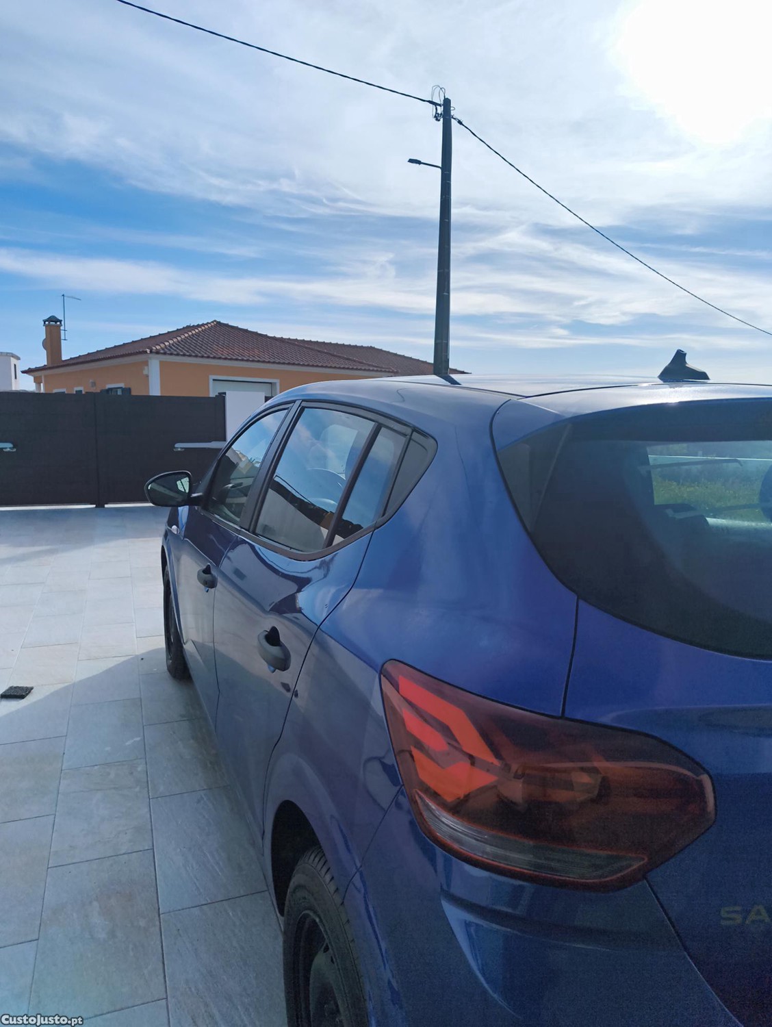 Dacia Sandero Essential bi-fuel - 23 — photo 5