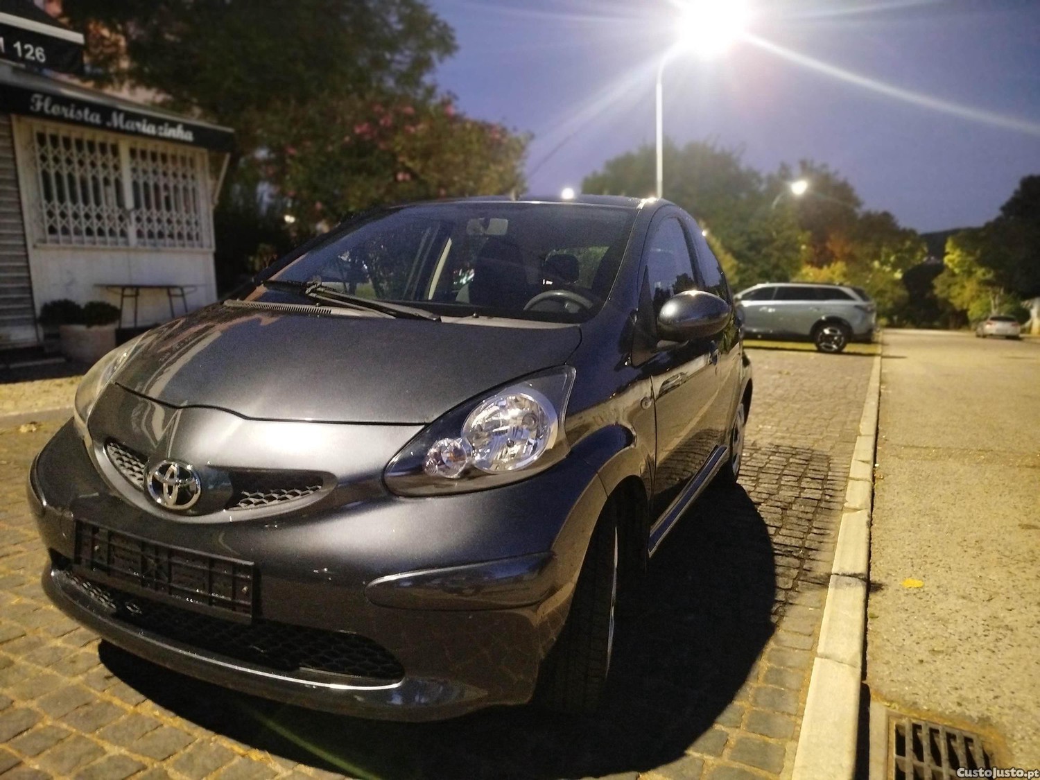 Toyota Aygo 1.0 PLUS AC - 07 — photo 2