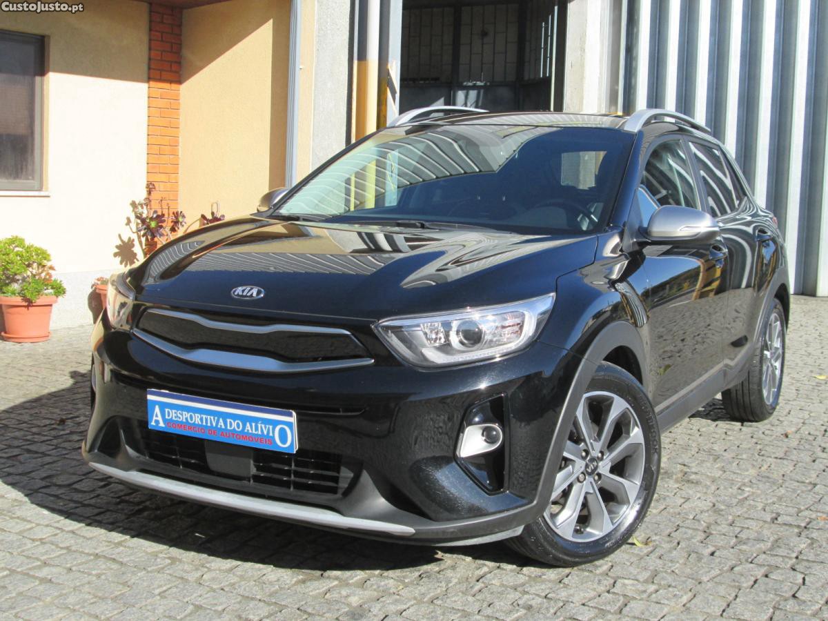 Kia Stonic 1.0 T-GDI Tech 7DCT Automatic - 19 foto 2
