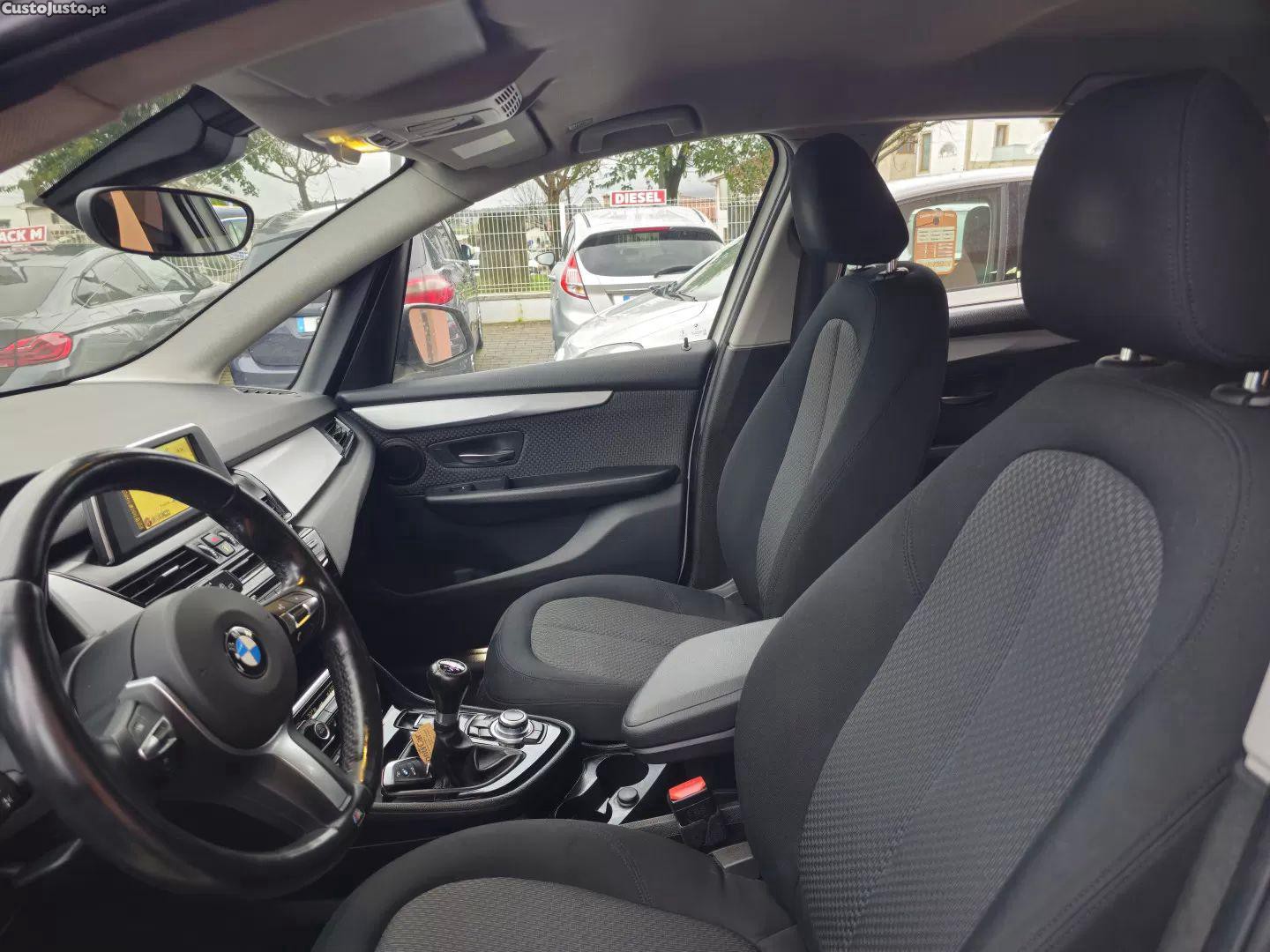 BMW 216 Active Tourer Sport — fotografia 7