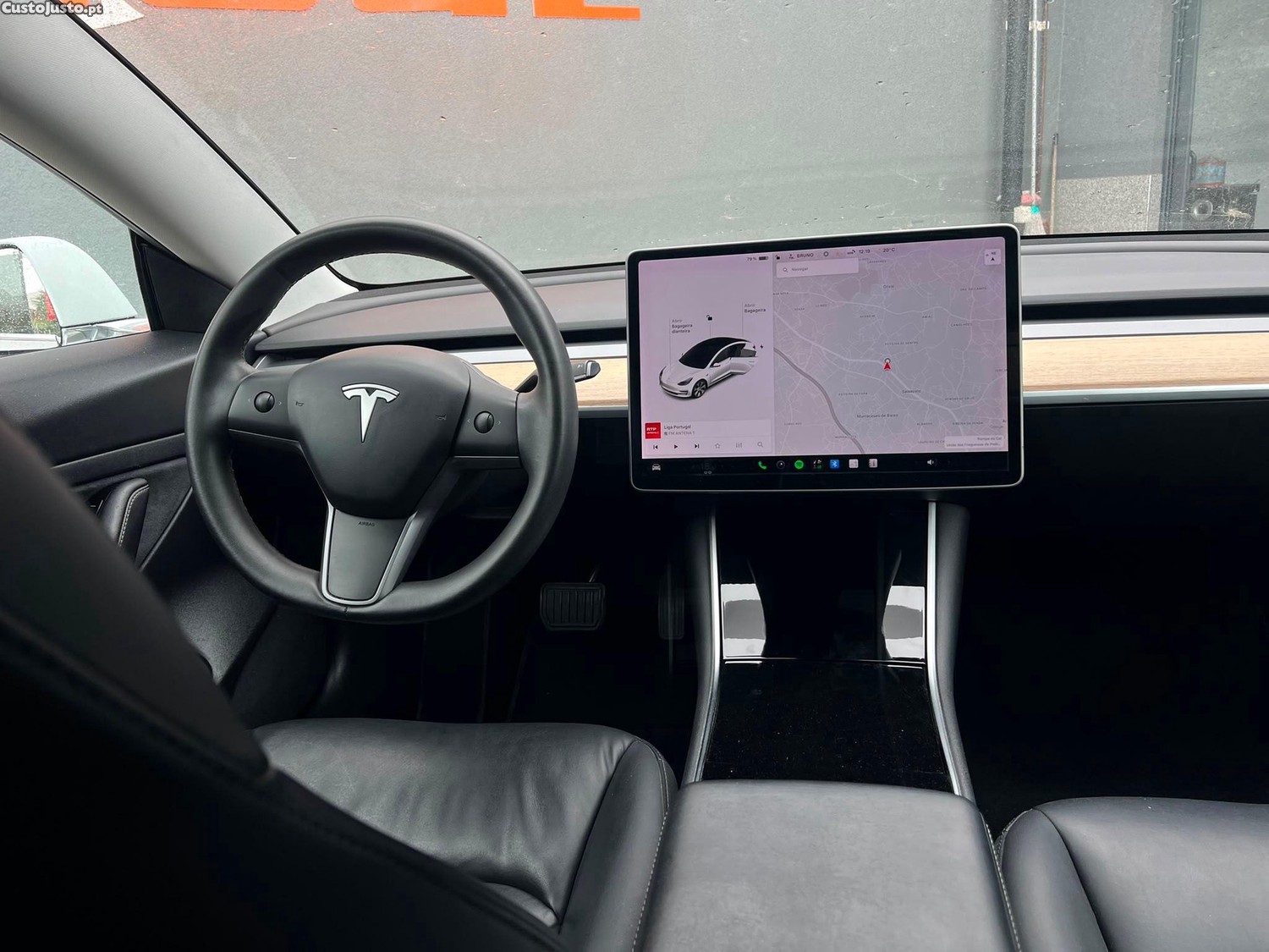 Tesla Model 3 Standard RWD Plus — fotografia 13
