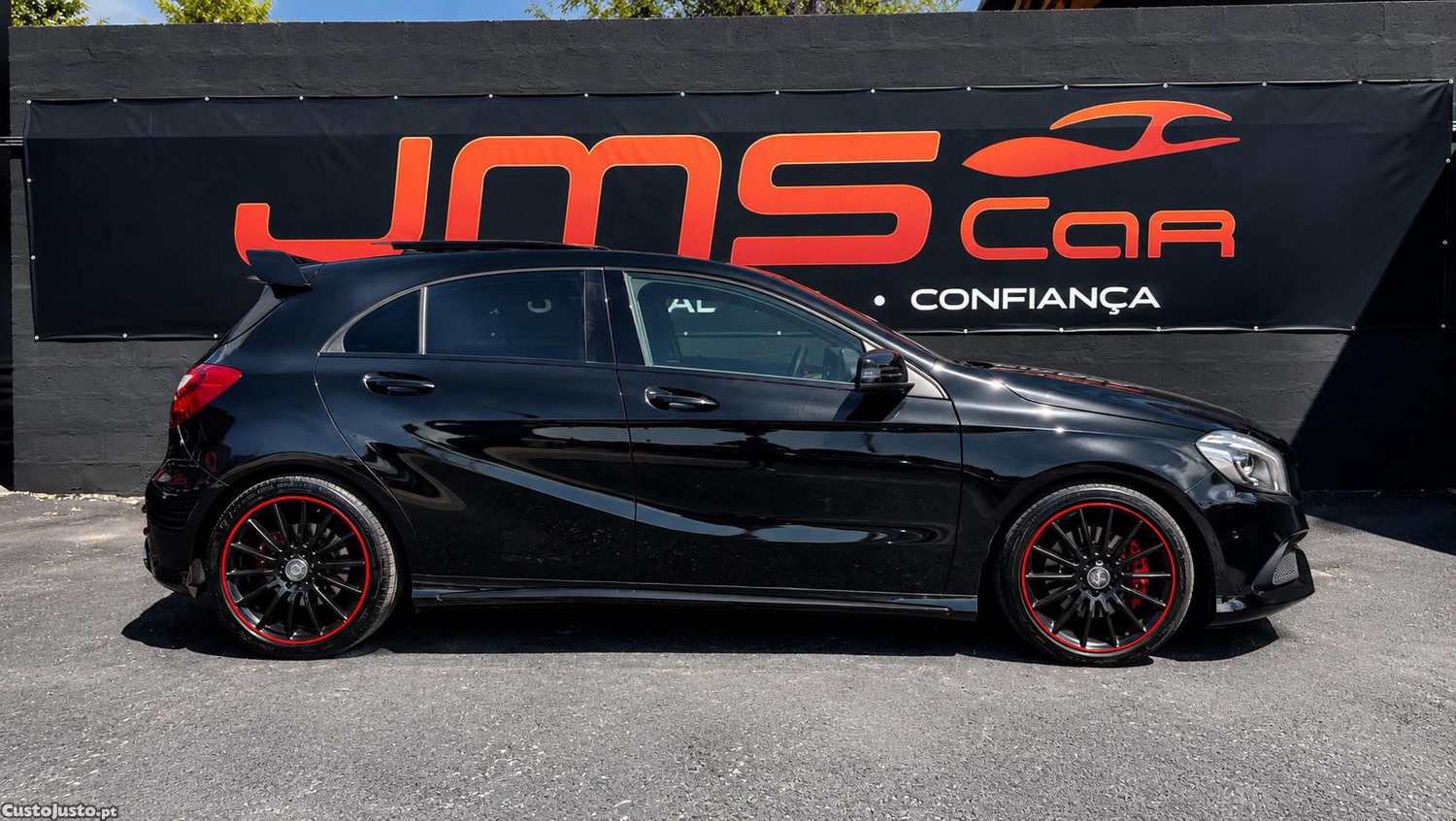 Mercedes-Benz A 220 AMG LINE AUTO — fotografia 4