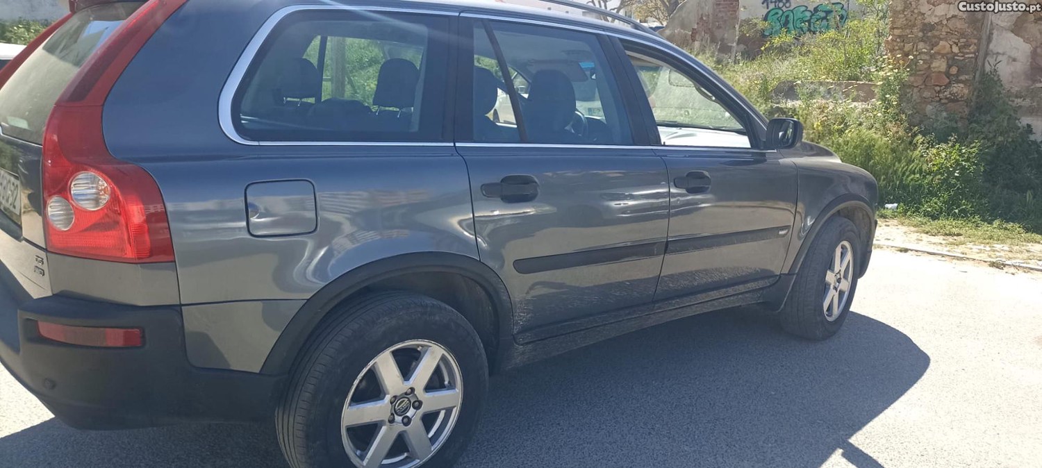 Volvo XC 90 2.4 Diesel Àutomático 4x4-Impecável — fotografia 11