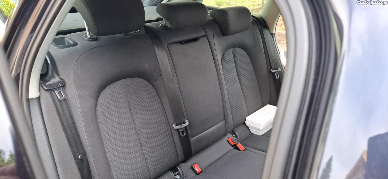 Audi A6 2.0 D. 190cv.Cx Automática — fotografia 9