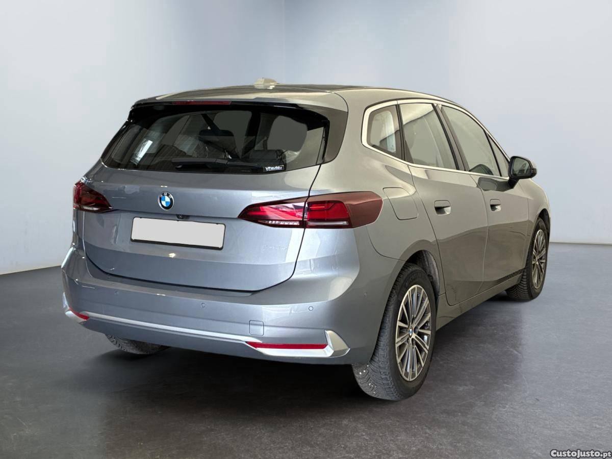 BMW 218 Active Tourer d Luxury Auto — photo 3
