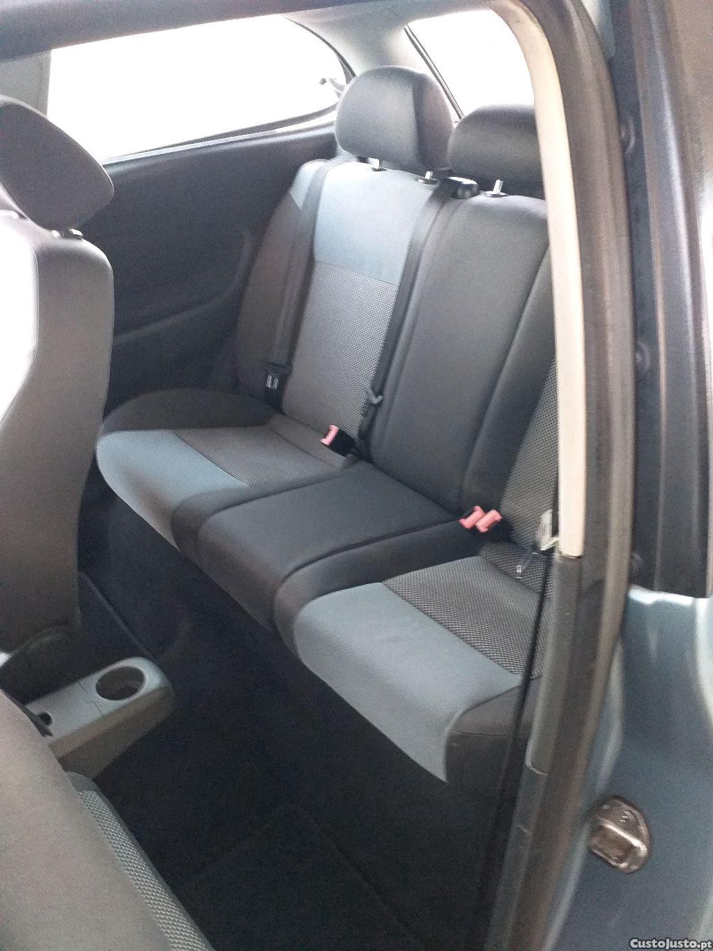 SEAT Ibiza 6 l — fotografia 4
