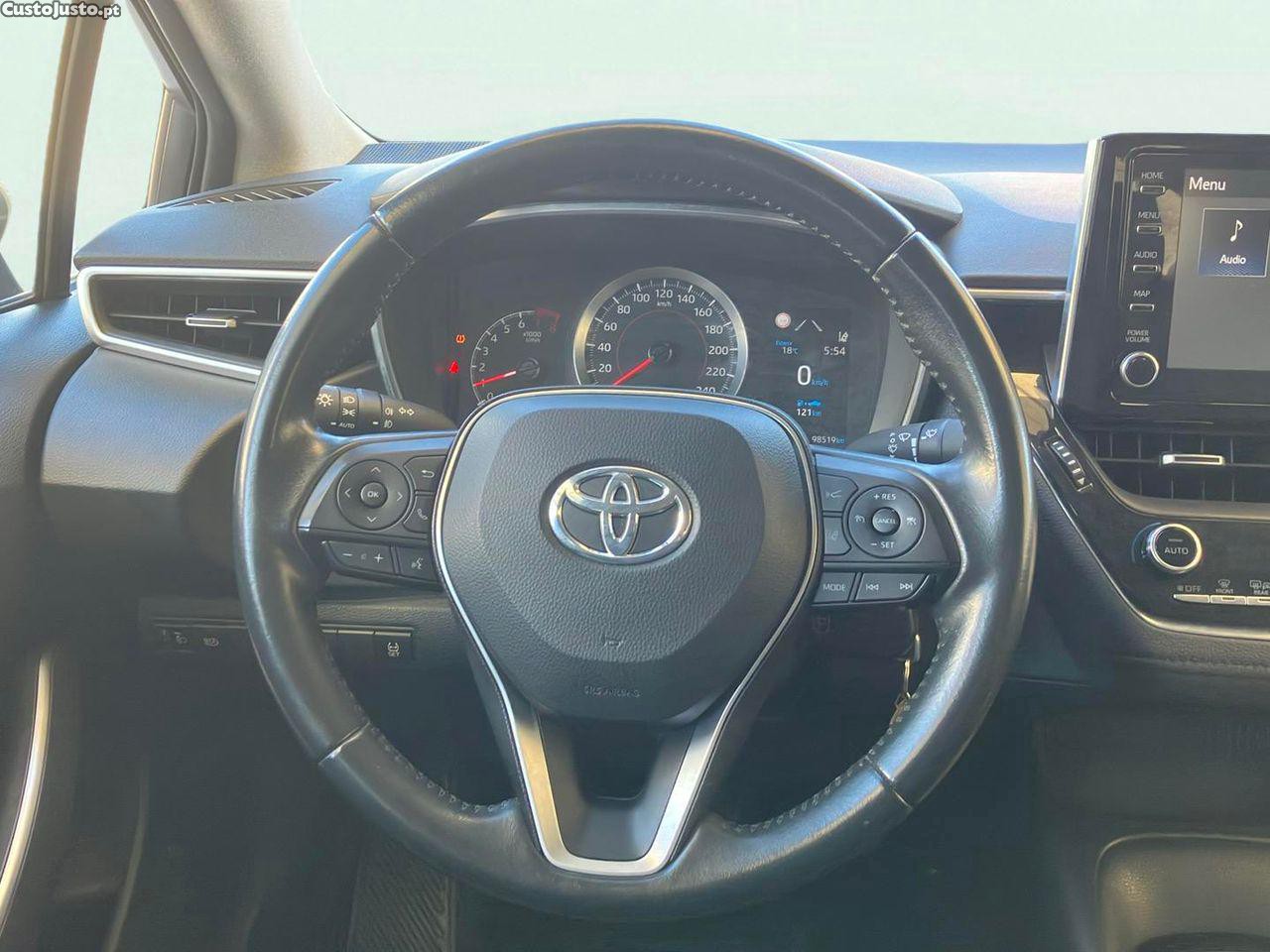 Toyota Corolla 1.5 VVT COMFORT — fotografia 10
