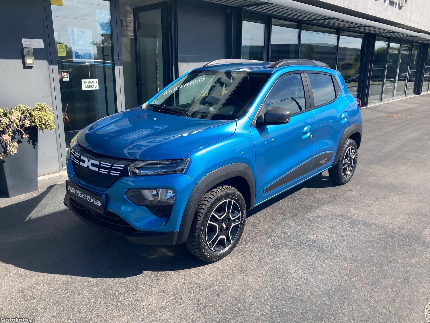 Dacia Spring ESSENTIAL — photo 3