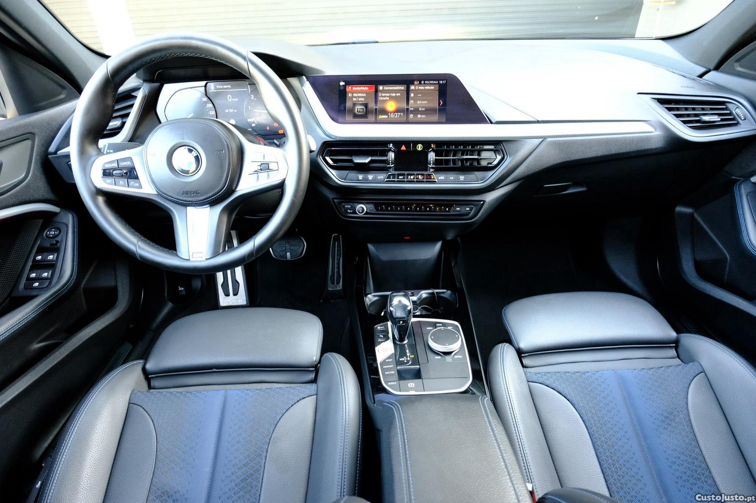 BMW 118 i Pack Desportivo M Auto — fotografia 13