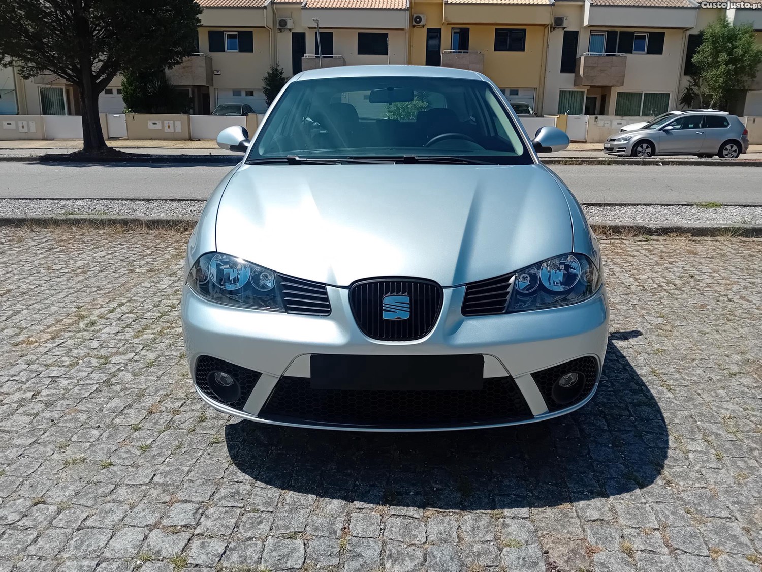 SEAT Ibiza 1.2i Sport — fotografia 11