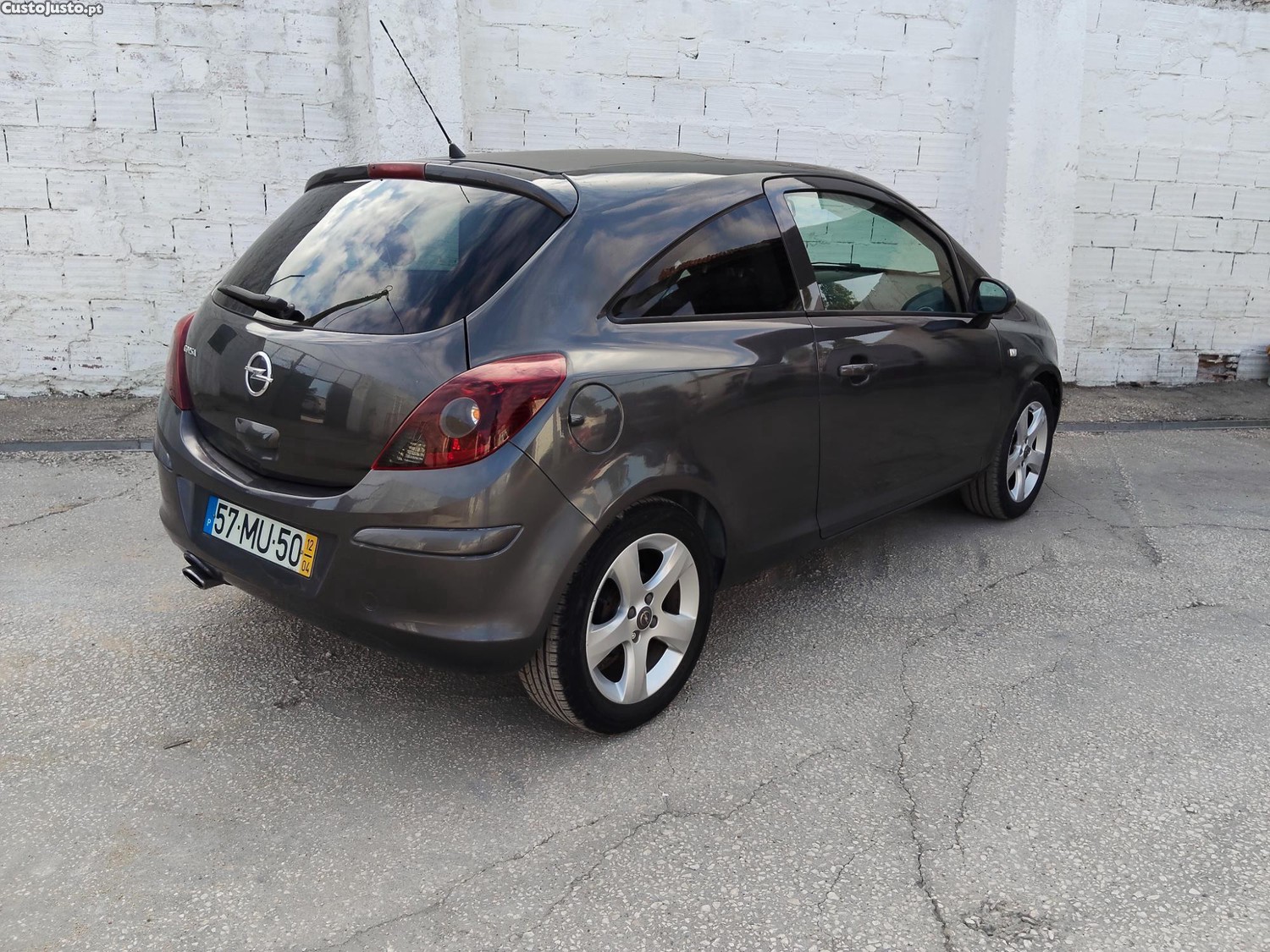 Opel Corsa 1.3 — fotografia 10