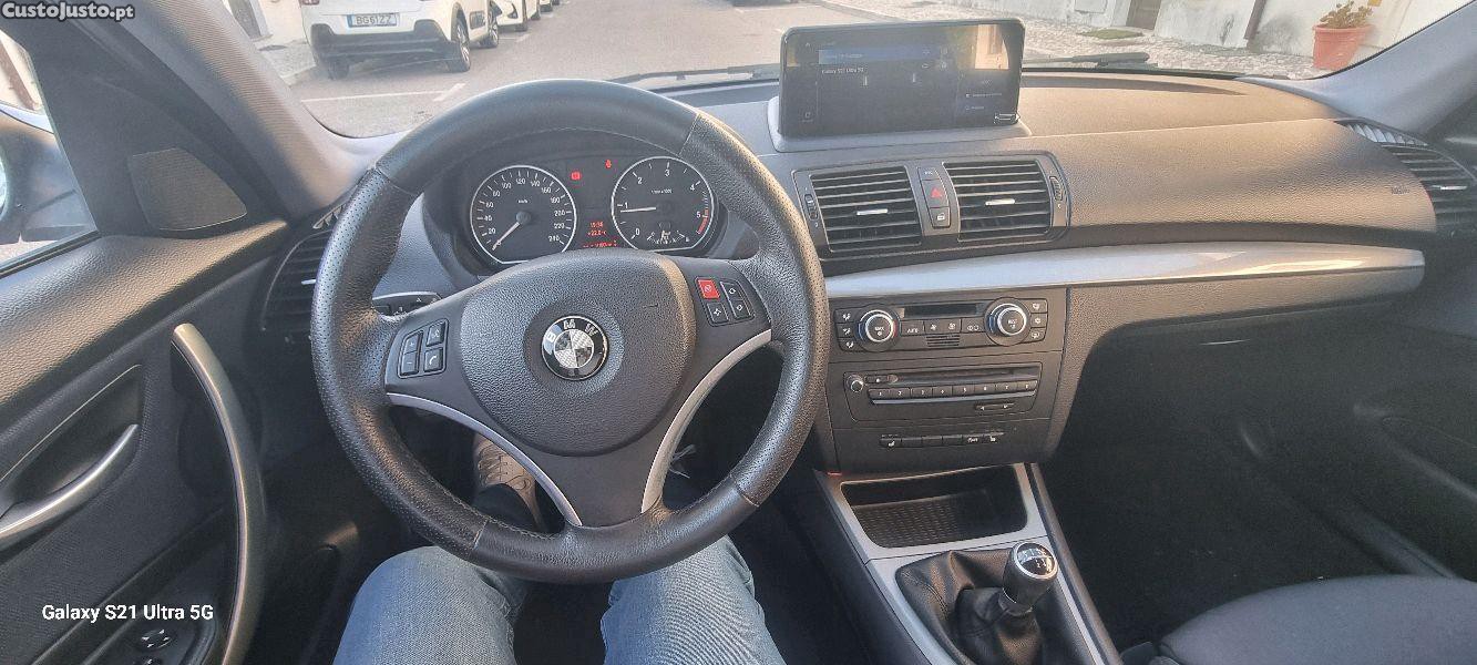 BMW 118 5 portas — fotografia 7