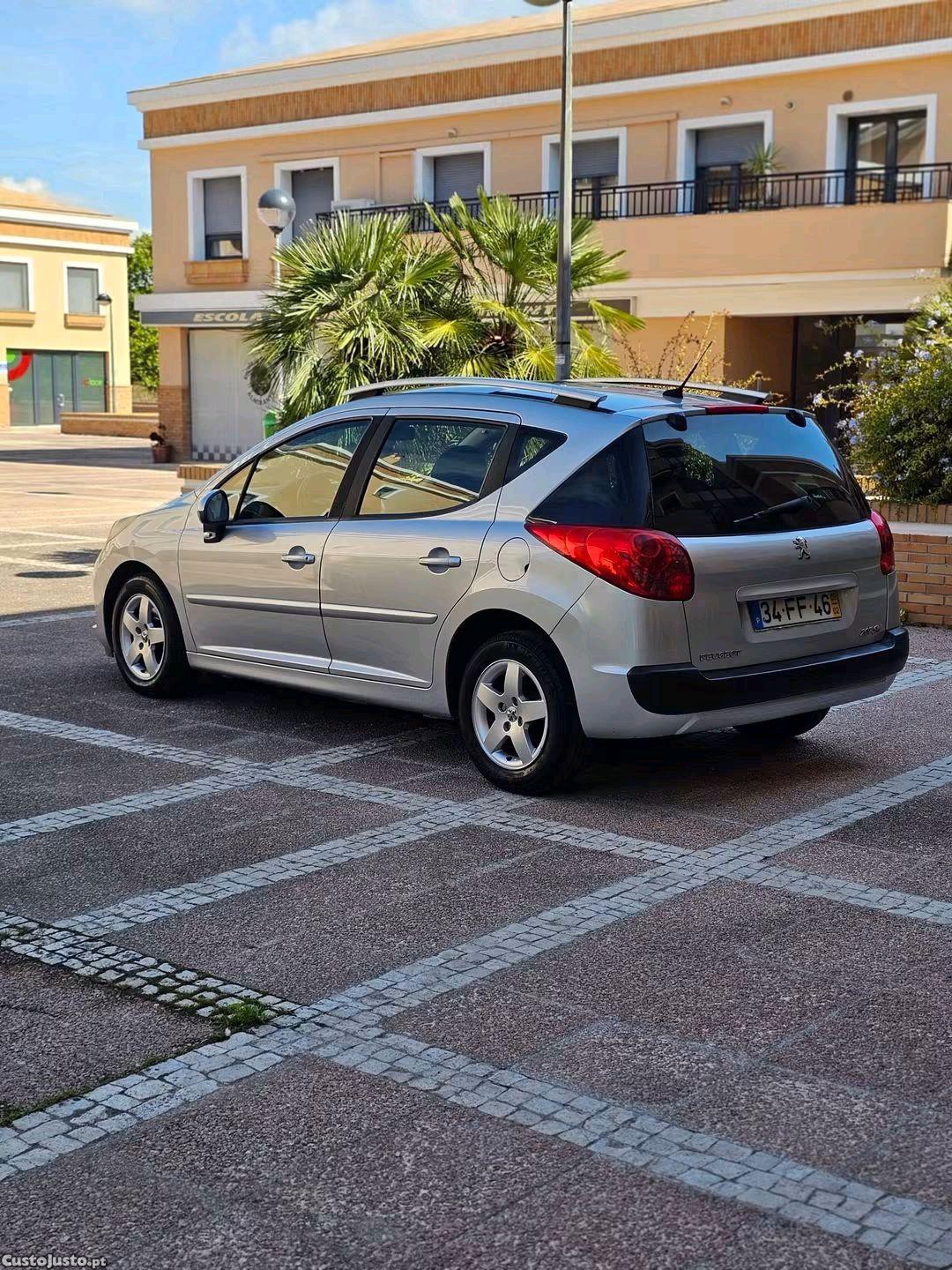 Peugeot 207 1.4 Trendy — photo 3