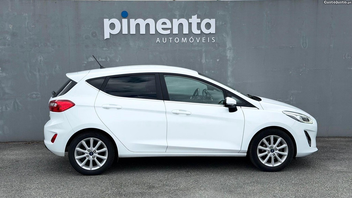 Ford Fiesta 1.0 T EcoBoost Titanium — fotografia 8