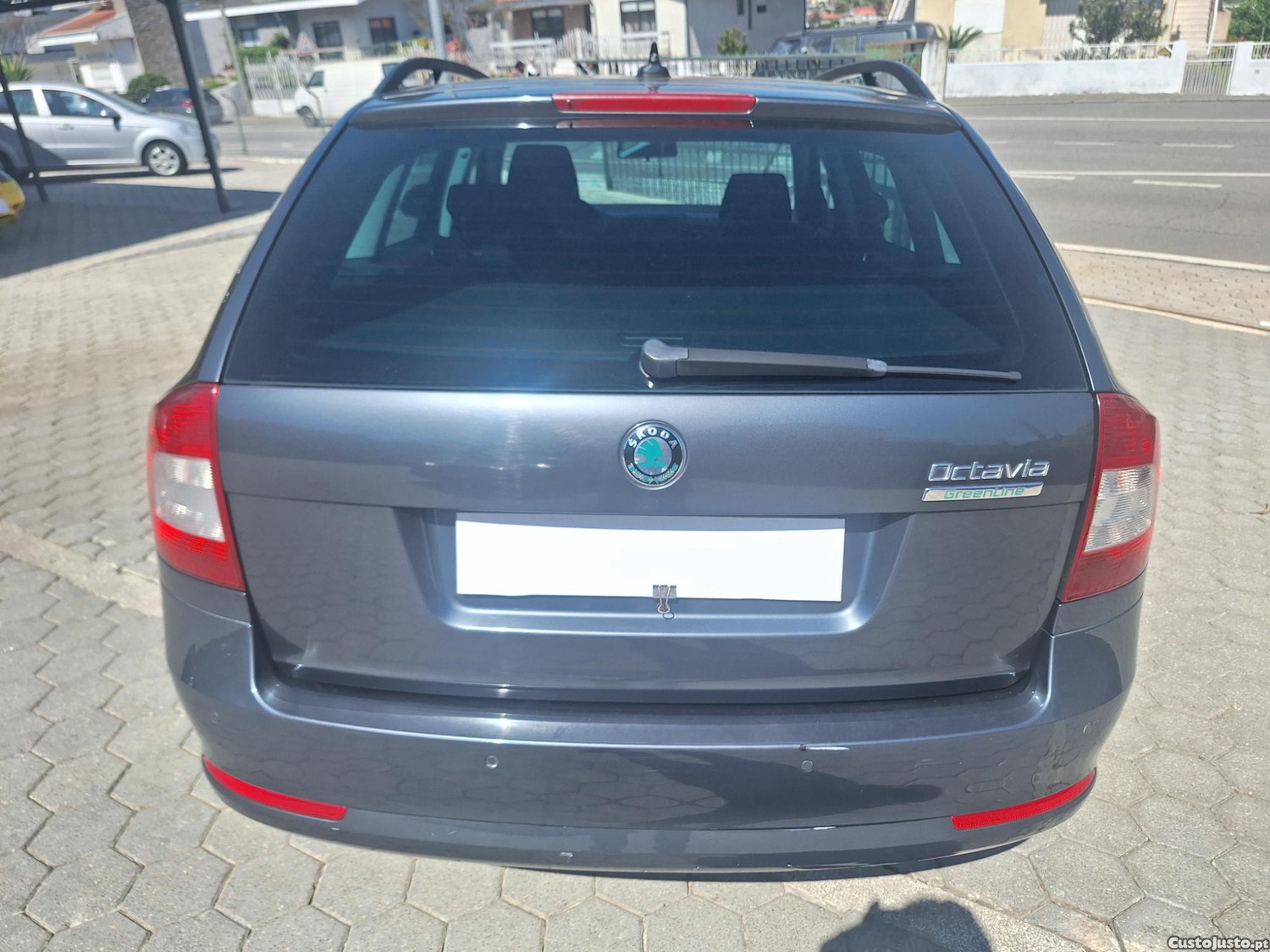 Skoda Octavia Break 1.6 TDI Greenline — fotografia 2