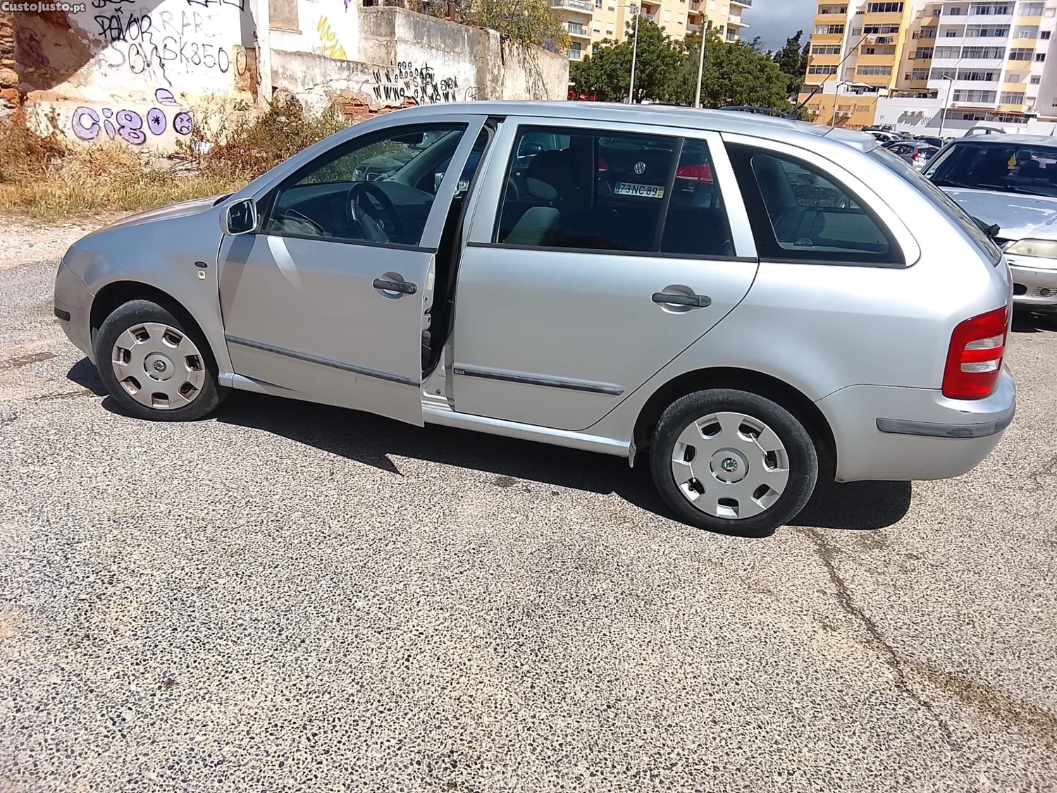 Skoda Fabia 1.4 gasolina Muito Bom estado-Barato oportunidade! — fotografia 9