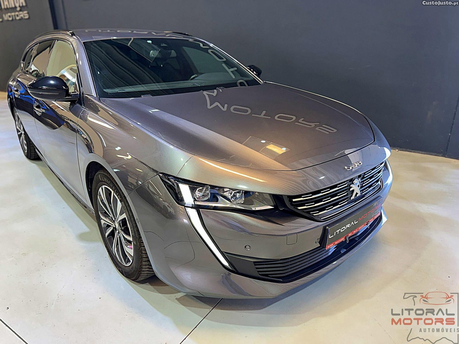 Peugeot 508 SW 1.6 Hybrid Allure e-EAT8 — fotografia 23