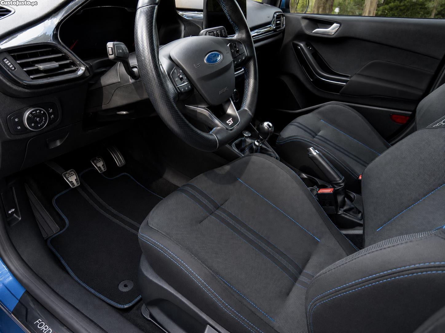 Ford Fiesta Ford Fiesta 1.5 EcoBoost ST - 19 — photo 4