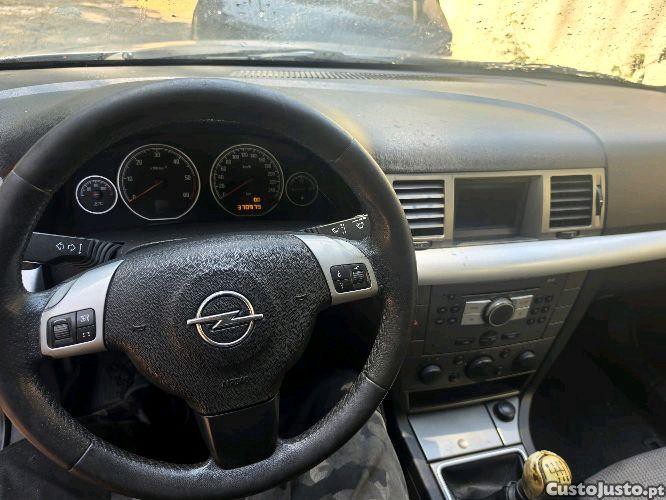 Opel Vectra 1.9 — fotografia 10