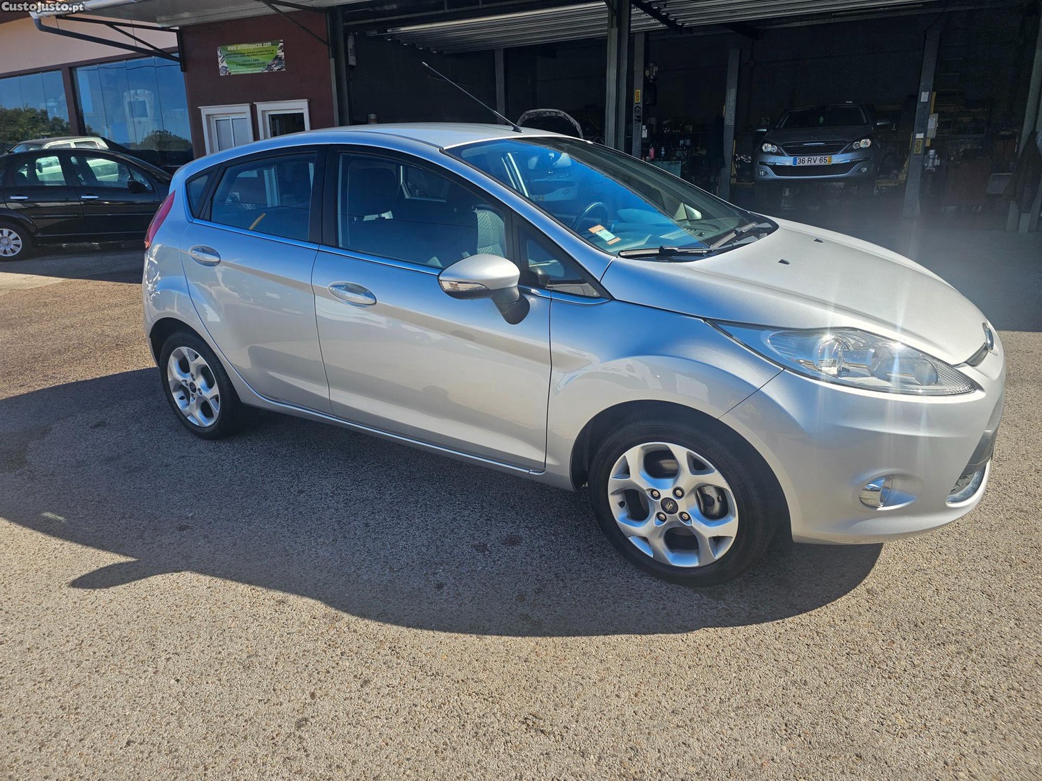 Ford Fiesta 1.2 — photo 4