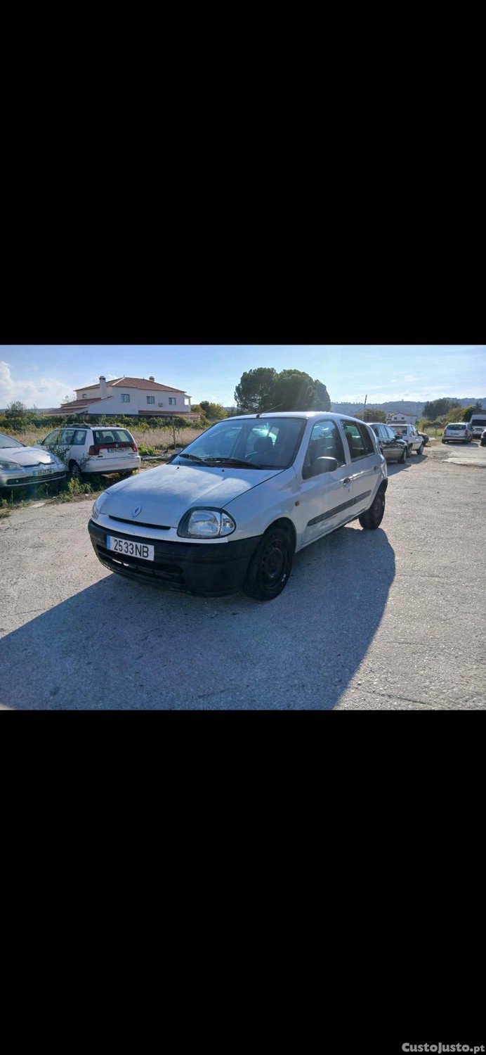 Renault Clio 1.2 — photo 2