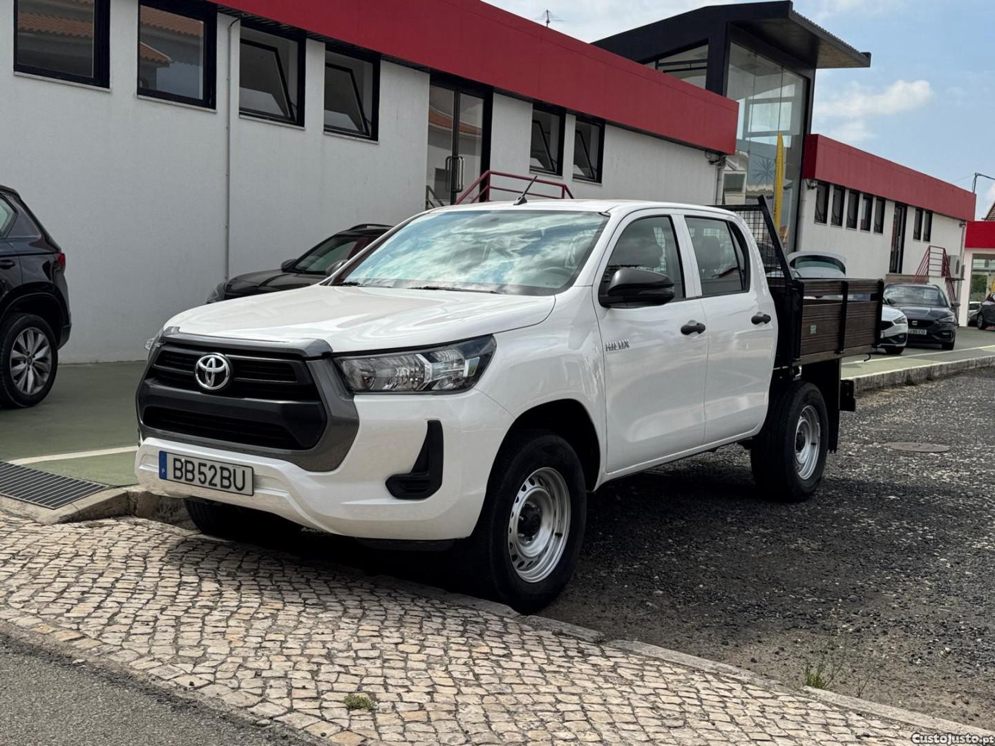 Toyota Hilux 2.4 D-4D 4x4 CD CM 5Lug 150cv — fotografia 25