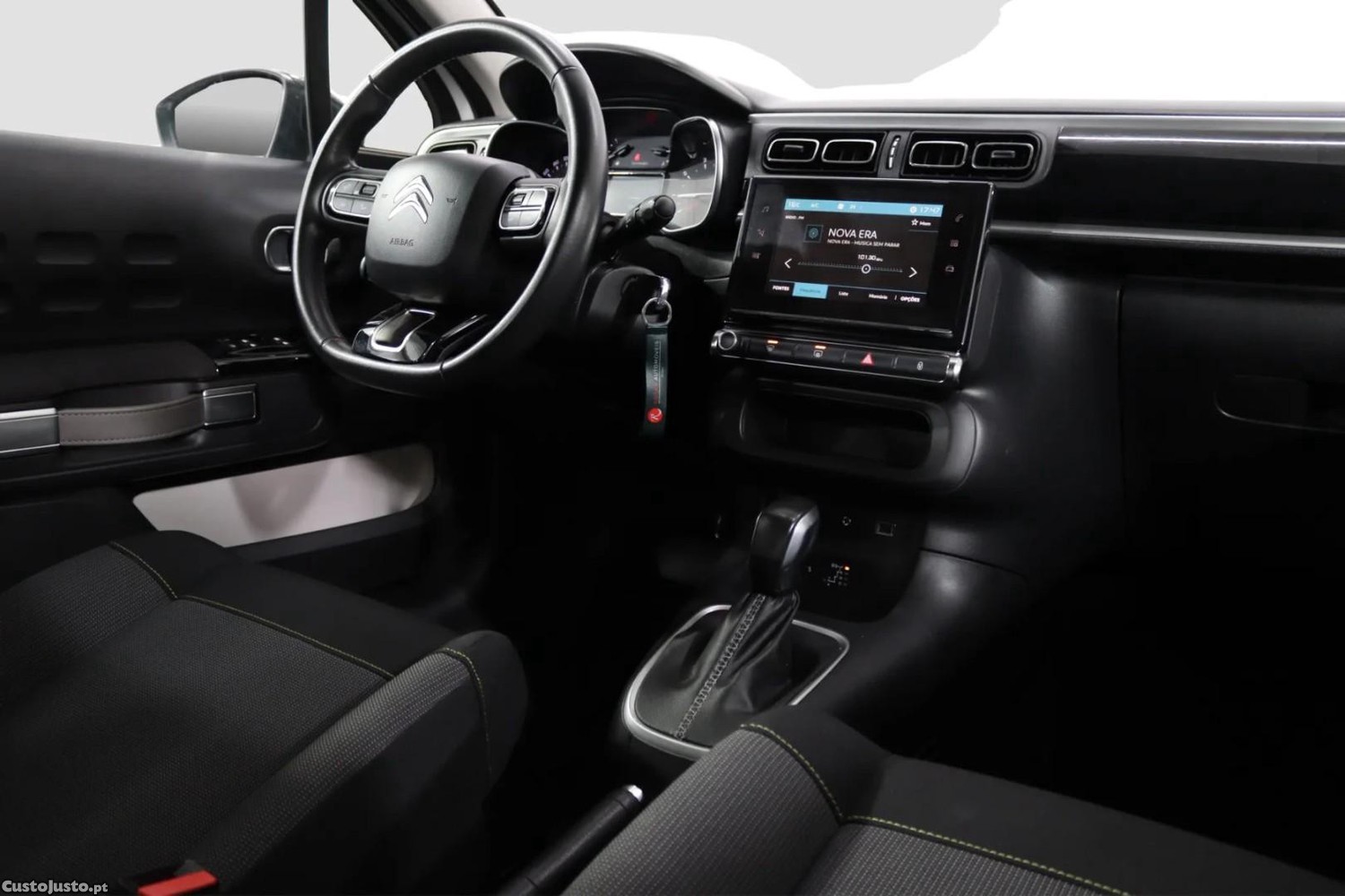 Citroën C3 1.2 PureTech Shine EAT6 — photo 5