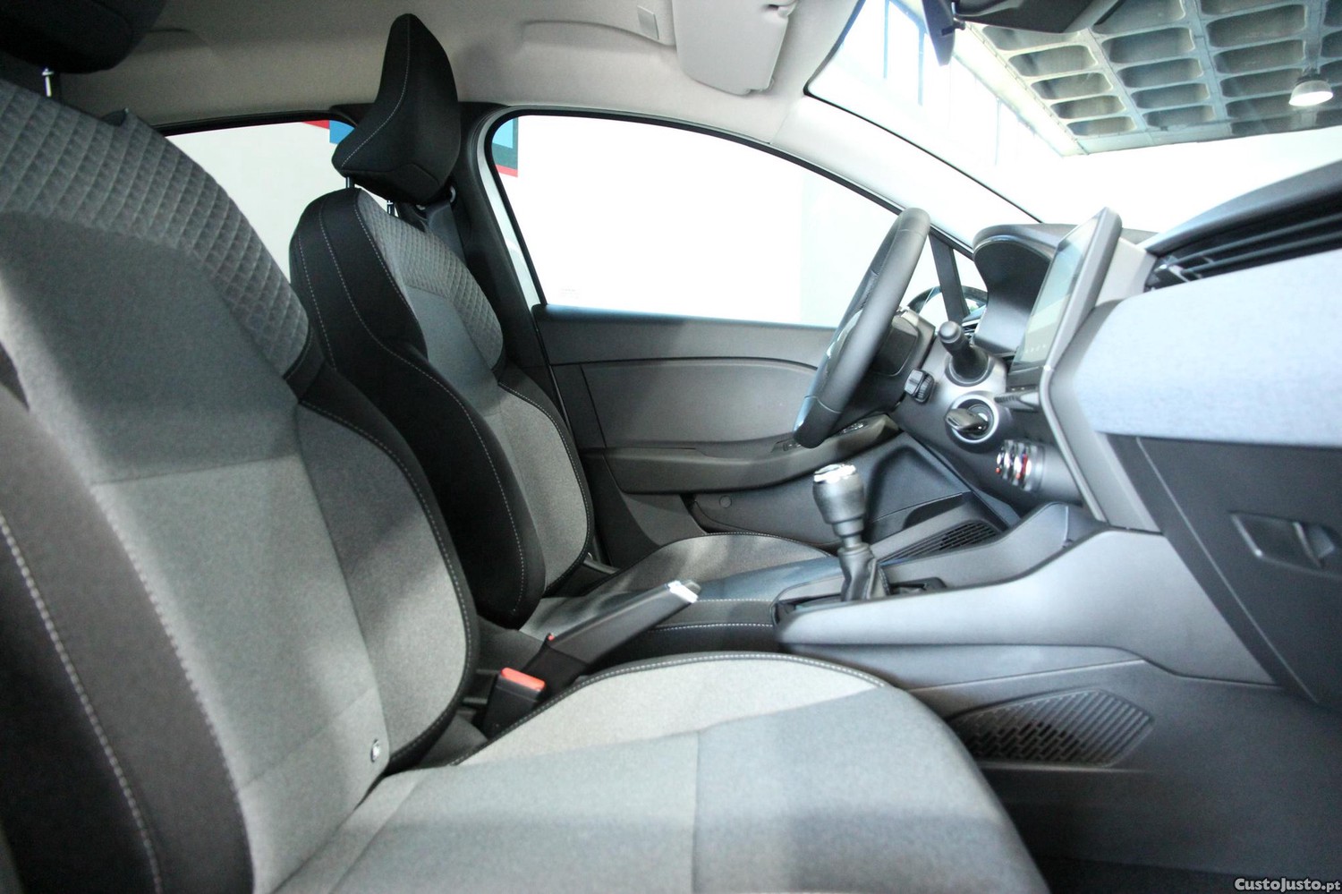 Renault Clio 1.0 TCe Evolution Bi-Fuel — fotografia 19