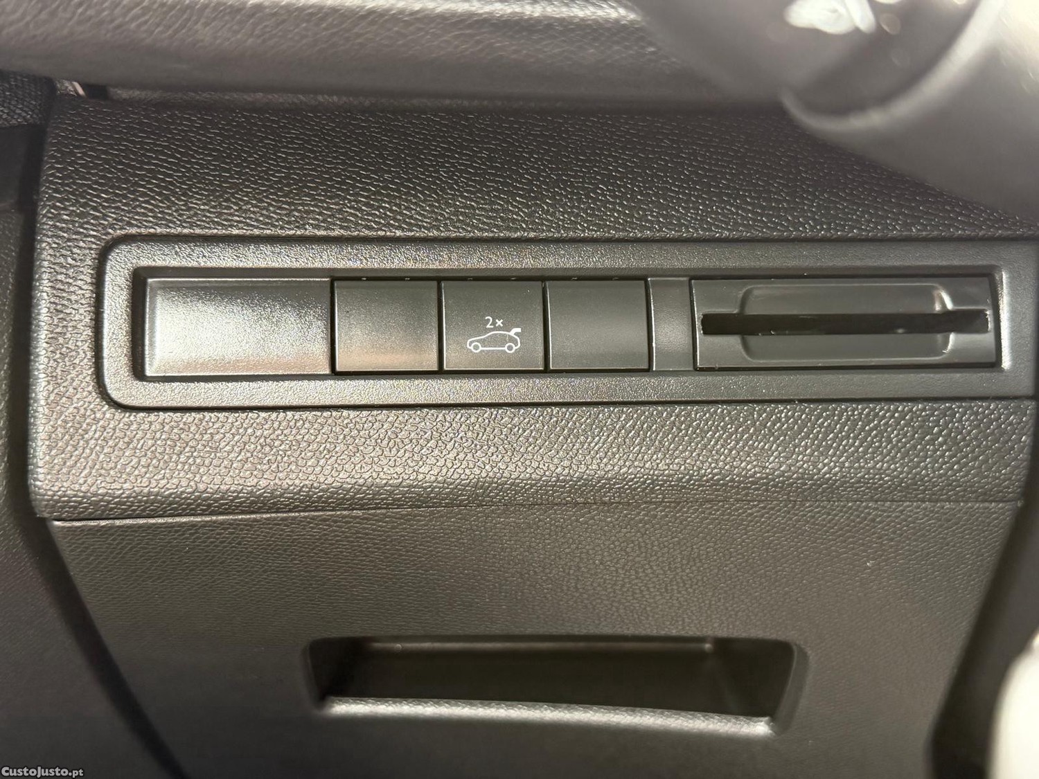 Peugeot 5008 1.5 BlueHDi GT Line J19 EAT8 — fotografia 8