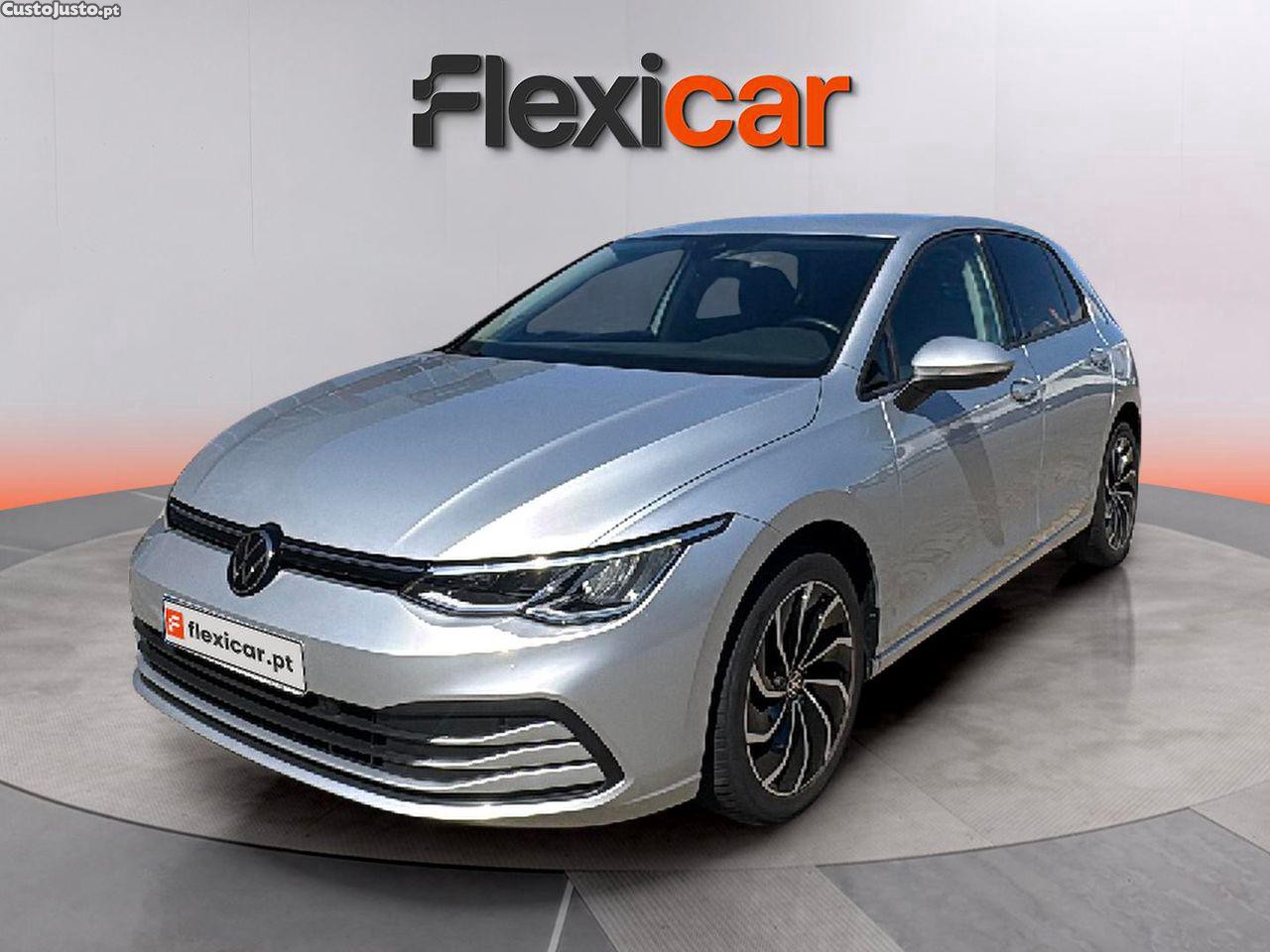 Volkswagen Golf 1.0 TSI Life — fotografia 15