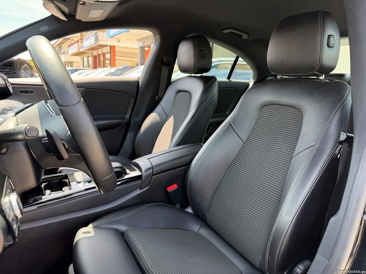 Mercedes-Benz CLA 180 d Progressive Aut. — fotografia 17