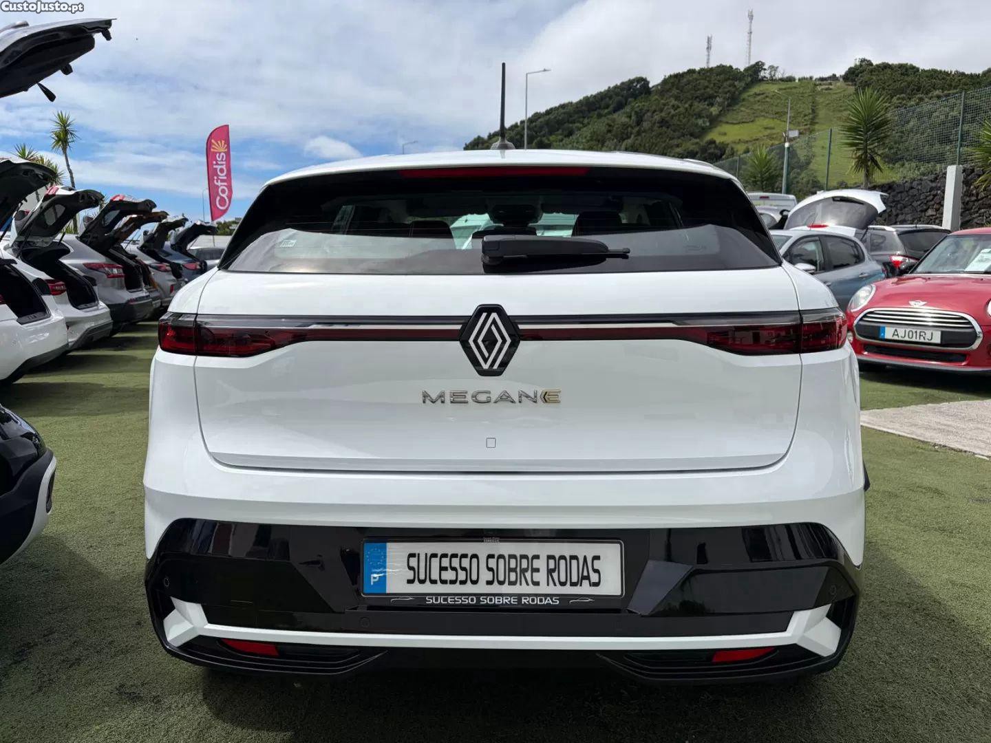 Renault Mégane Ev40 equilibre — fotografia 9