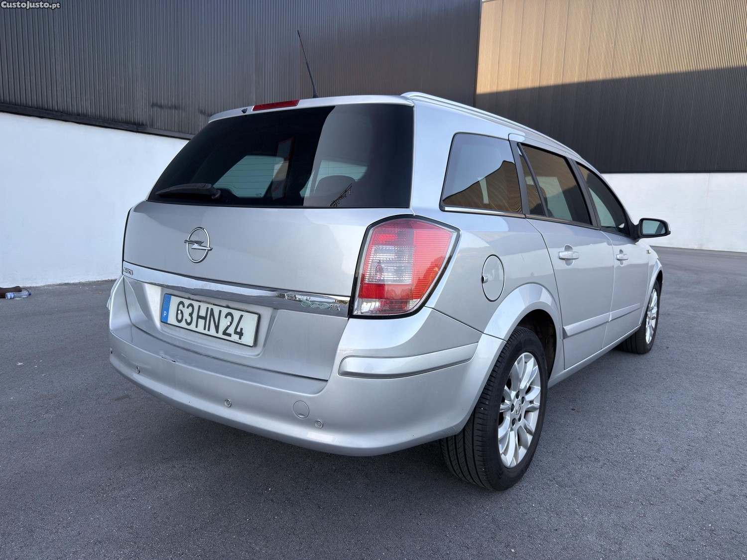 Opel Astra 1.7 CDTI — fotografia 6