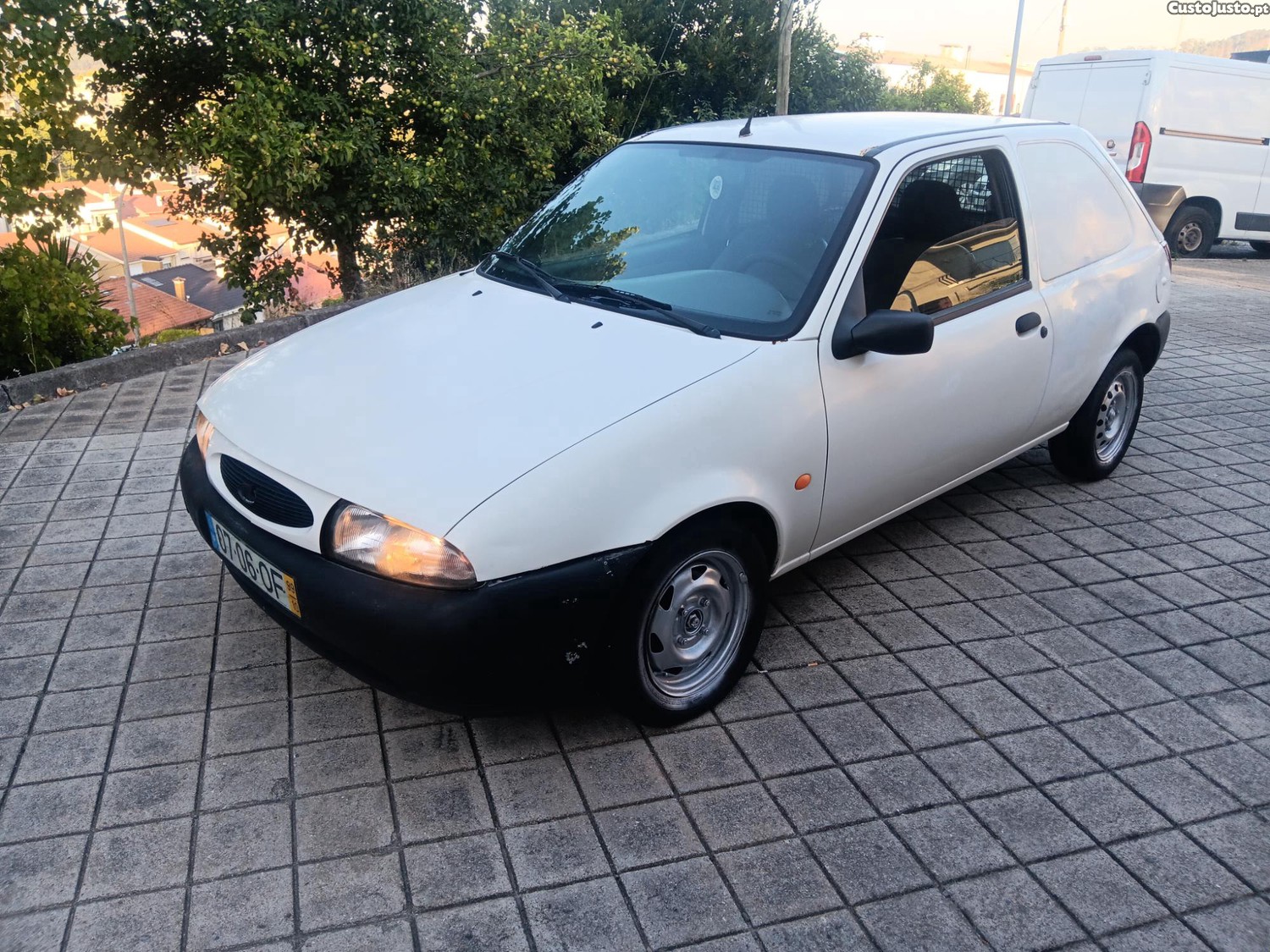 Ford Fiesta Van 1.8cc Diesel Barata — fotografia 5