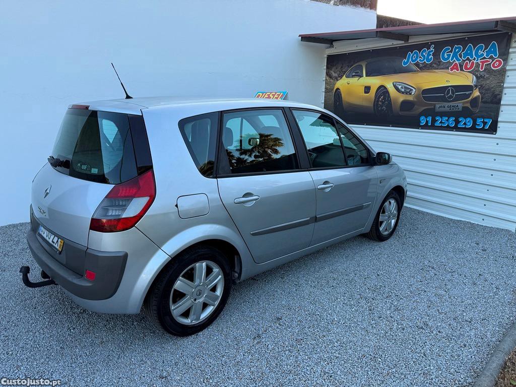 Renault Scénic 1.5DCi 82Cv 05/2005 — fotografia 9