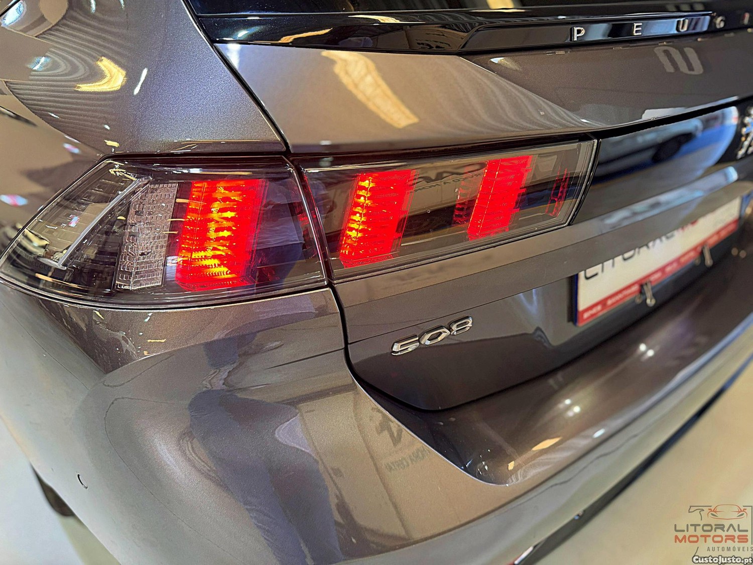 Peugeot 508 SW 1.6 Hybrid Allure e-EAT8 — fotografia 18