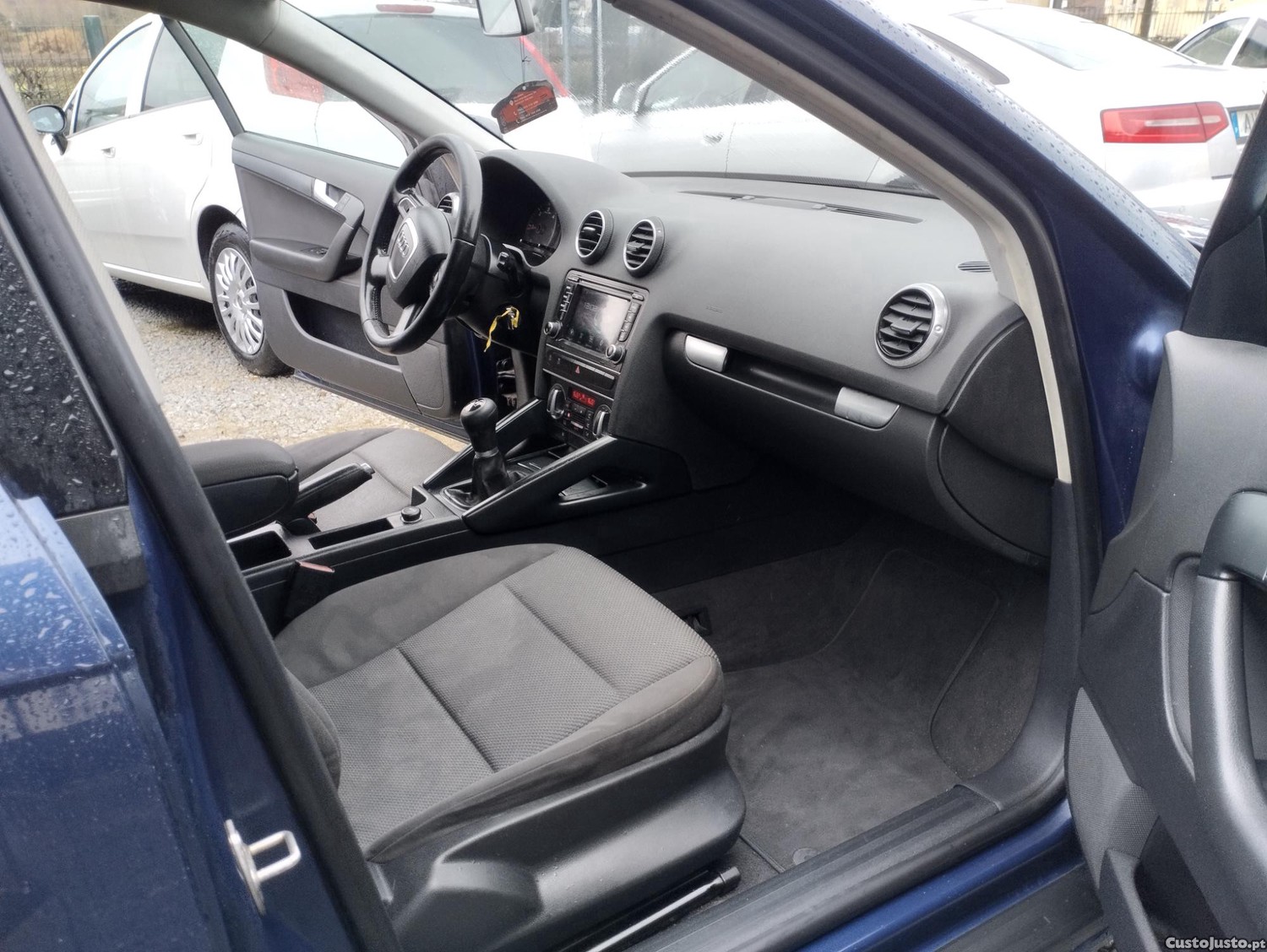 Audi A3 Sportback 1.6 TDI 105cv Attraction c/ Garantia — fotografia 14