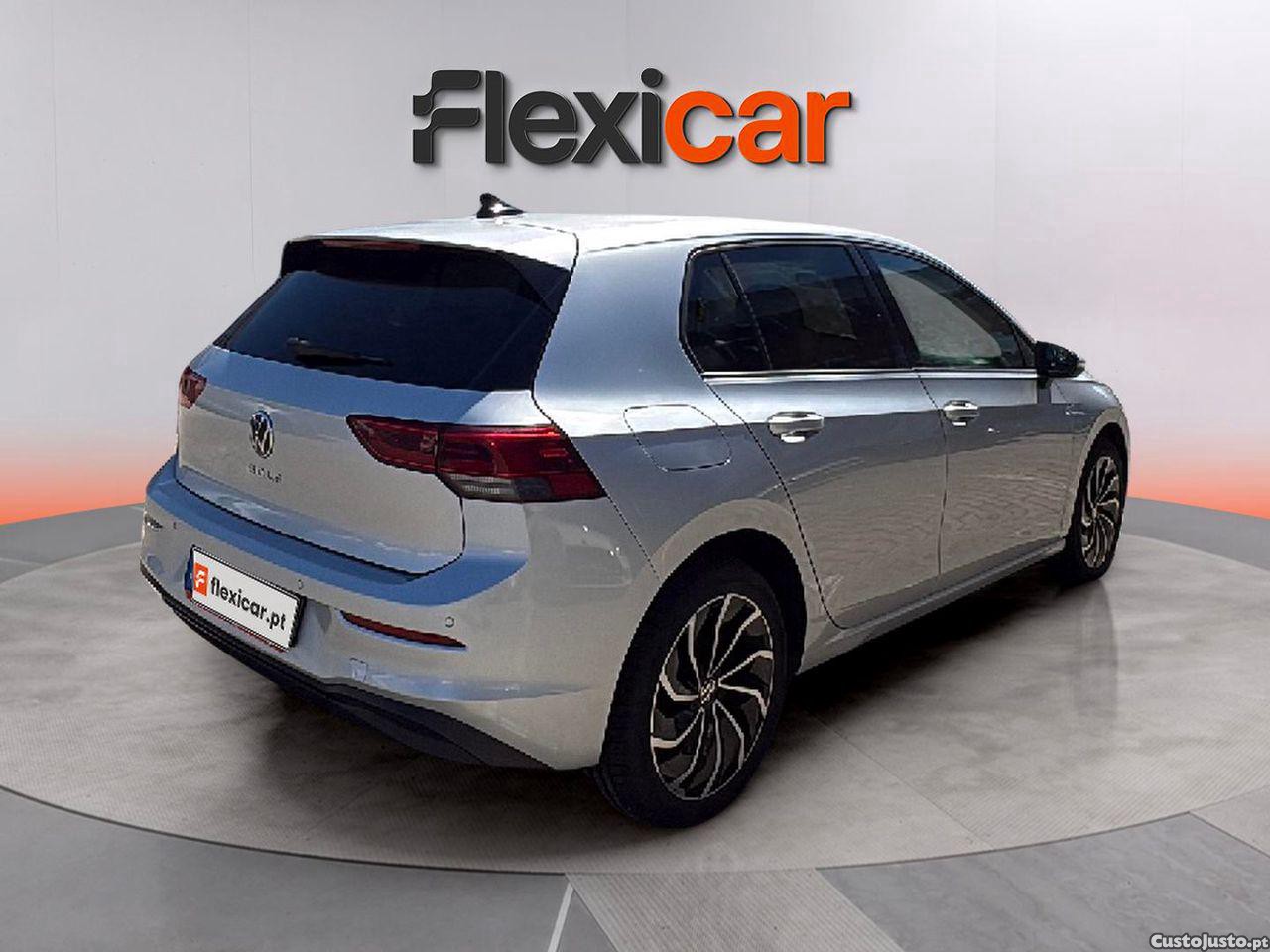 Volkswagen Golf 1.0 TSI Life — fotografia 10