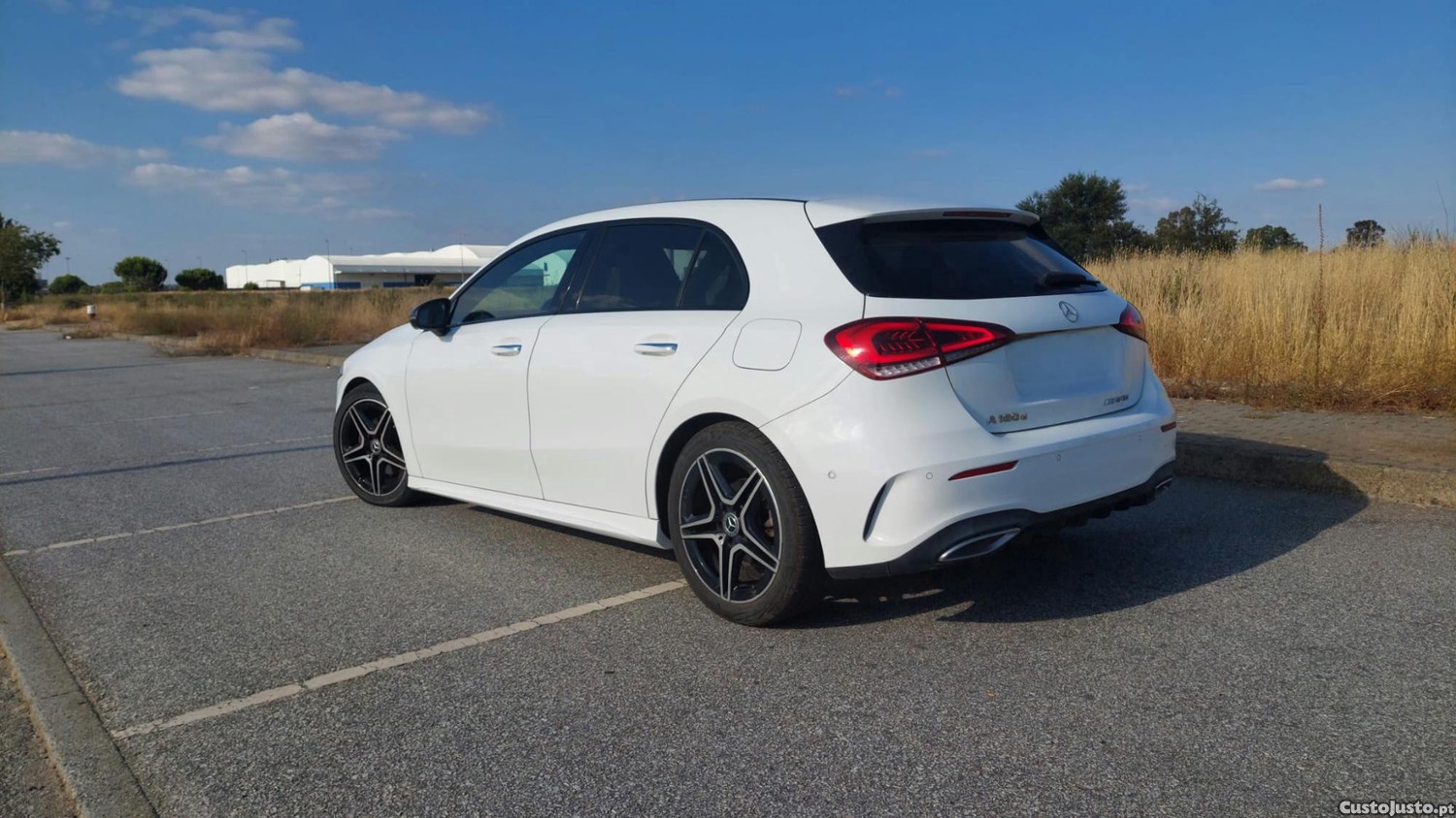 Mercedes-Benz A 180 d AMG Line — fotografia 4