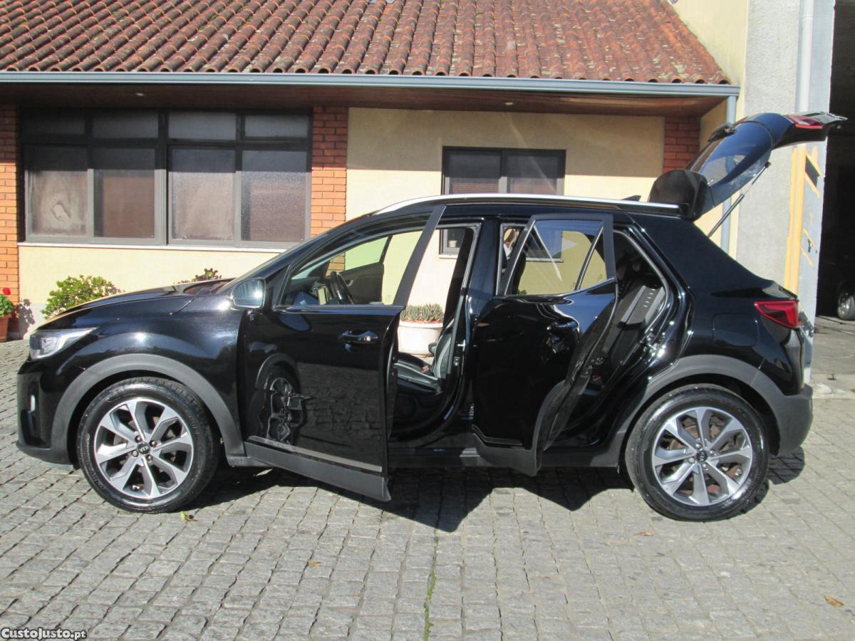 Kia Stonic 1.0 T-GDI Tech 7DCT Automatic - 19 foto 5