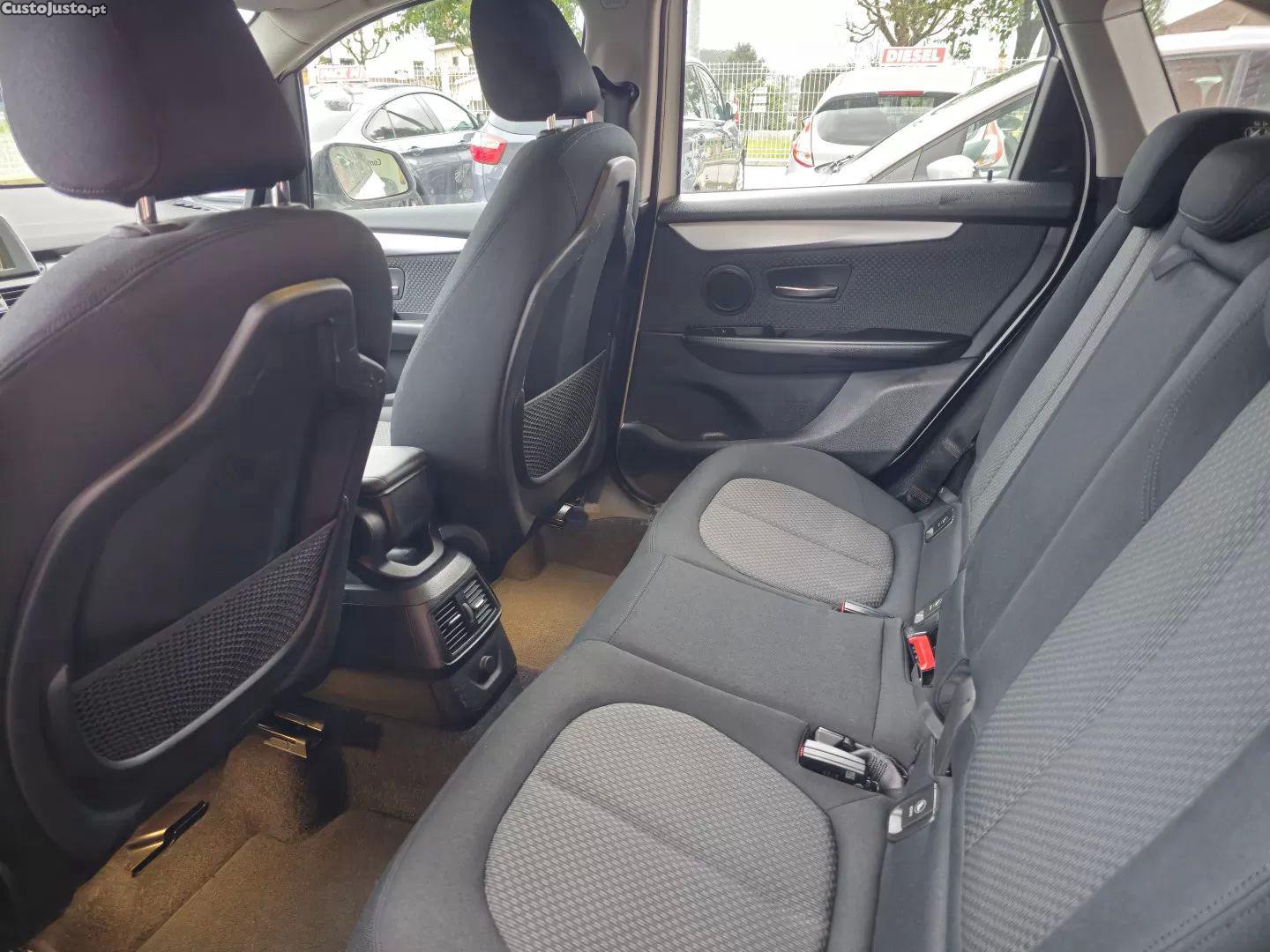 BMW 216 Active Tourer Sport — fotografia 4