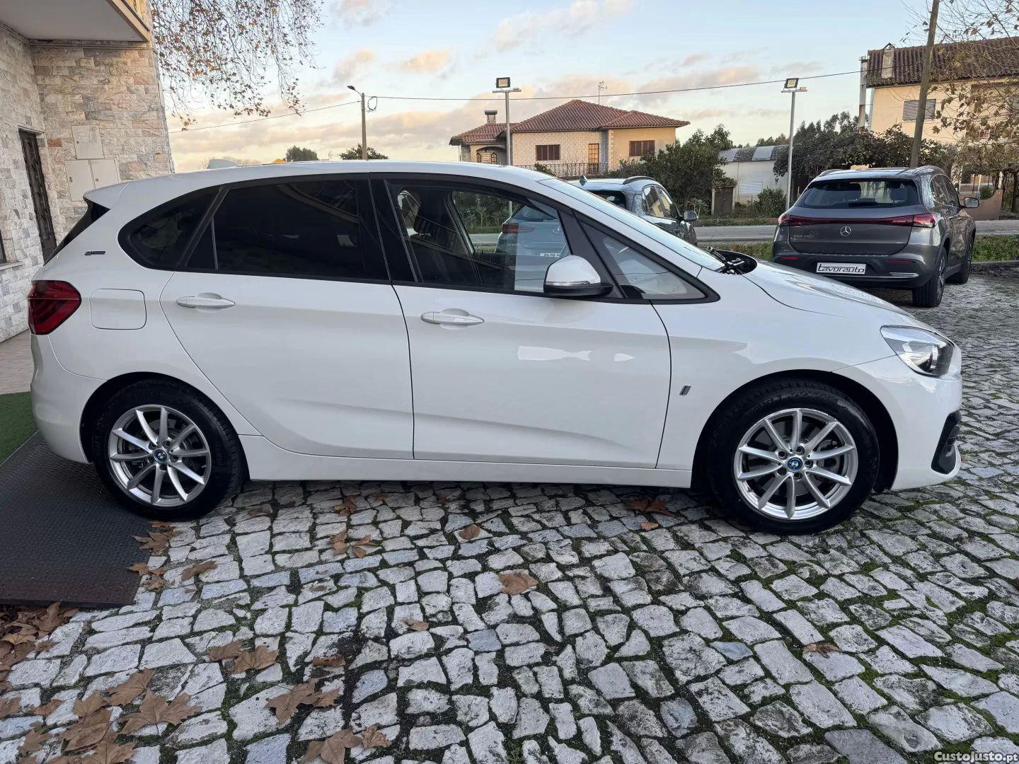 BMW 225 Active Tourer Line sport — photo 5
