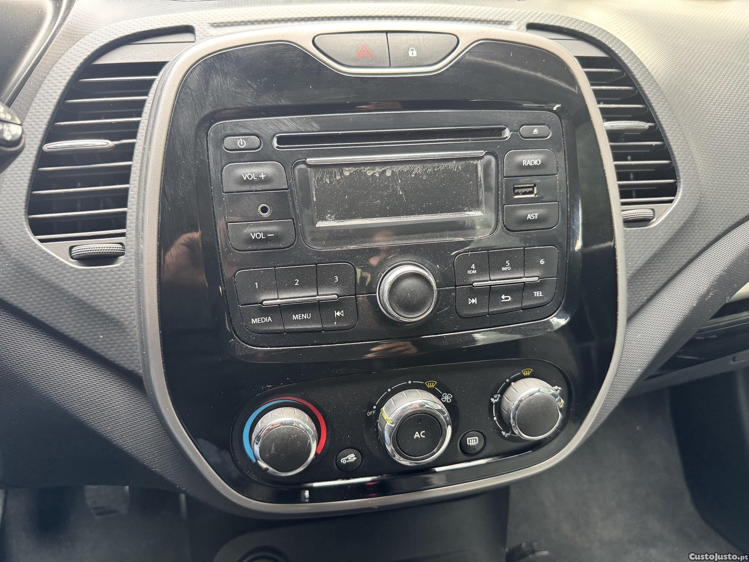 Renault Captur 1.5 dci 90cv — photo 5