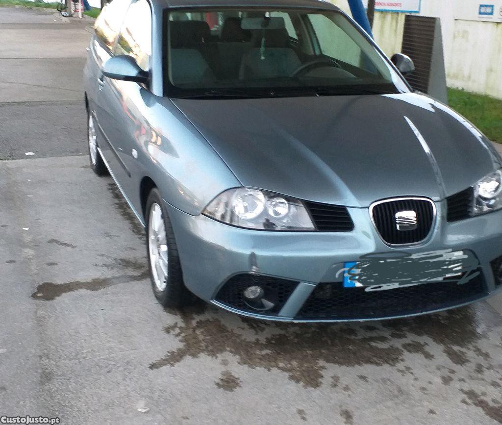 SEAT Ibiza 6 l — fotografia 2