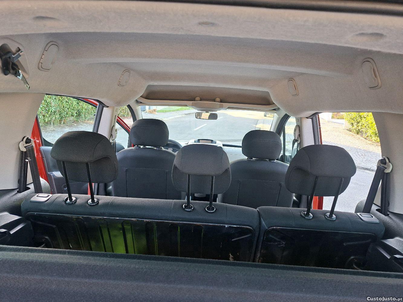 Peugeot Partner 1.6 HDI TEPEE — fotografia 8