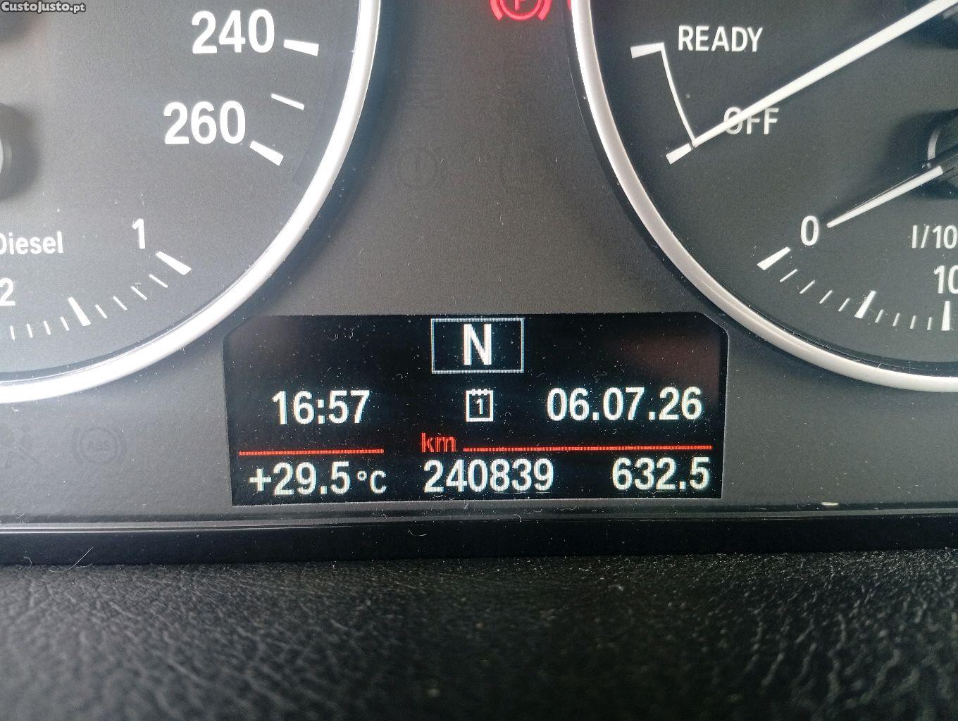 BMW 216 Gran Tourer . — fotografia 3