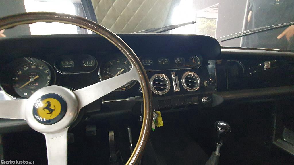 Ferrari 330 GT 2+2 — fotografia 6