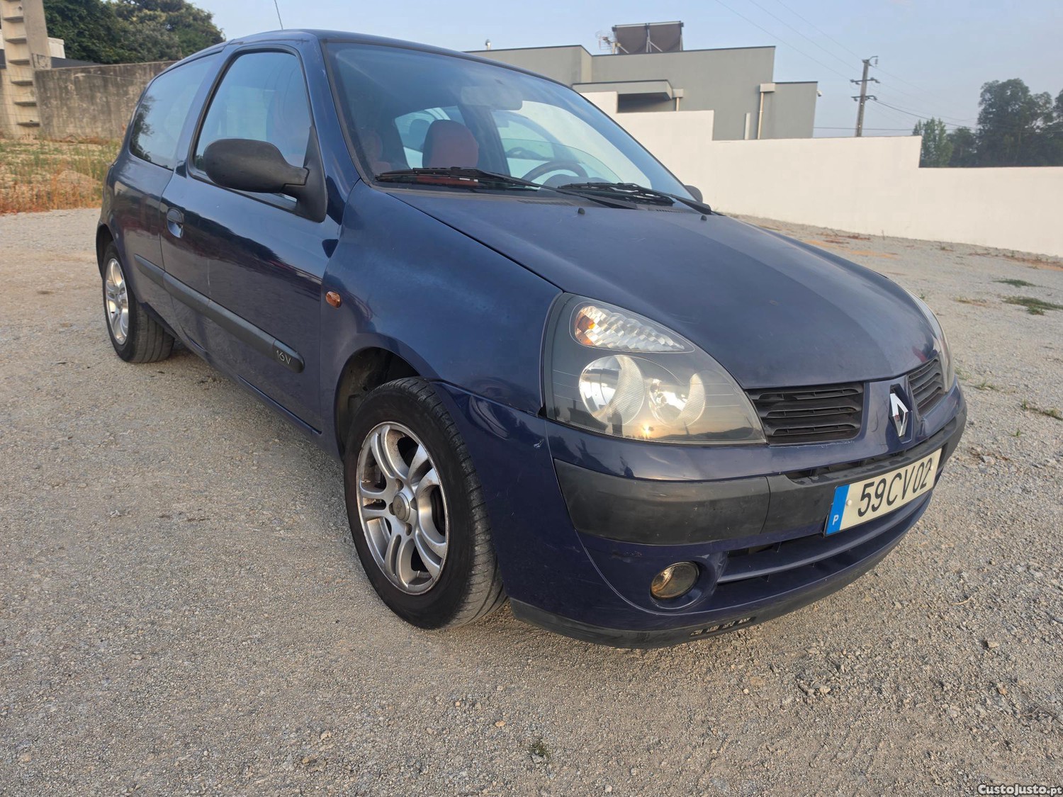 Renault Clio 1.2 16V139000km — fotografia 17