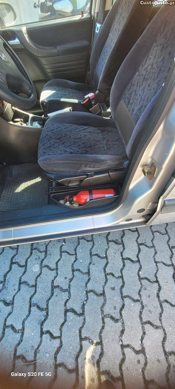 Opel Zafira 2.0 diesel - 00 — photo 5