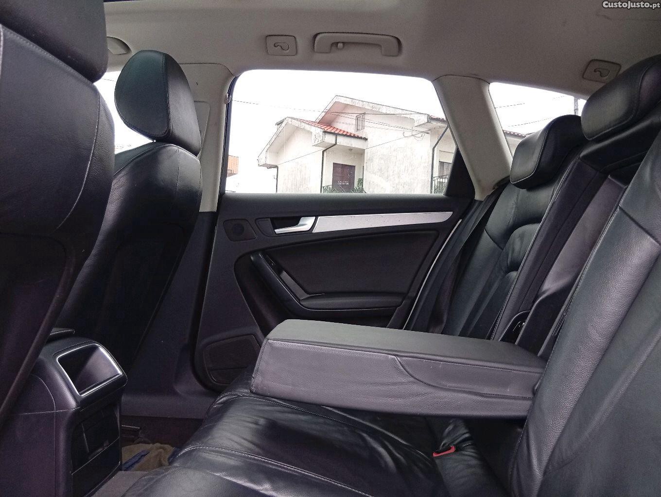Audi A4 2.0 TDI Multitronic — fotografia 2
